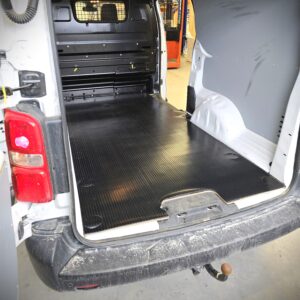 Urakumimatto pakettiautoon Toyota Proace L2