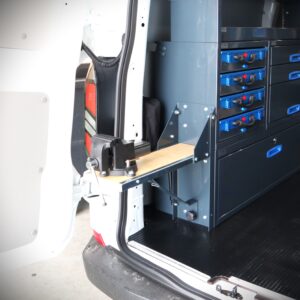 Ruuvipenkkiteline taittuva pakettiautoon