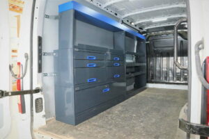 304 cm hyllykkölaatikosto vetolaatikoilla Renault Master hyllyt