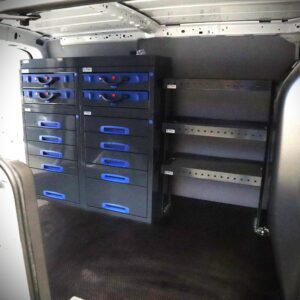 Ford Connect huoltoautokalusteet