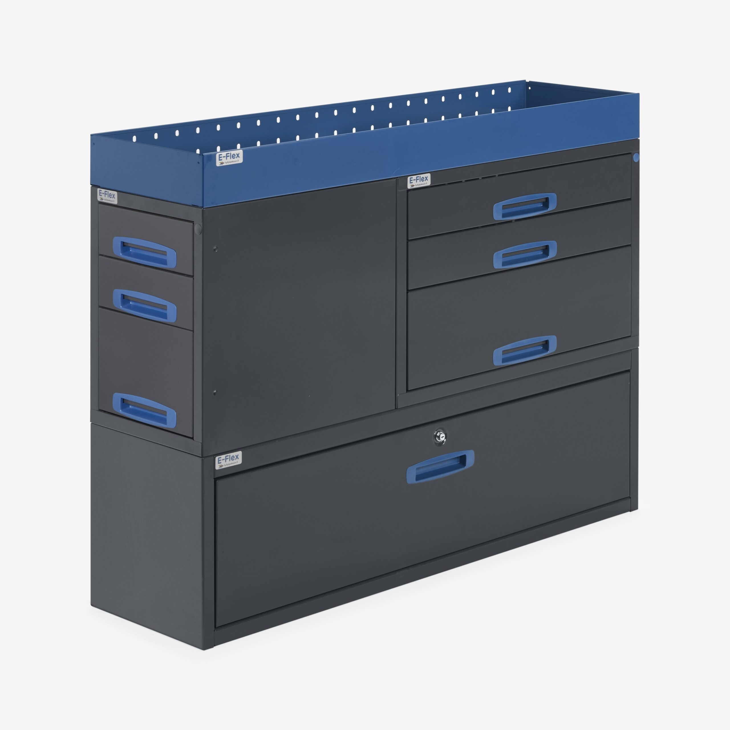 Työkaluhyllyt pakettiautoon – tukeva E-Flex hyllykokonaisuus